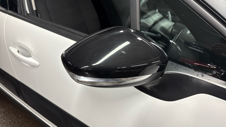 Citroen C3 1.2 PureTech 110 Plus 5dr EAT6 Petrol Hatchback